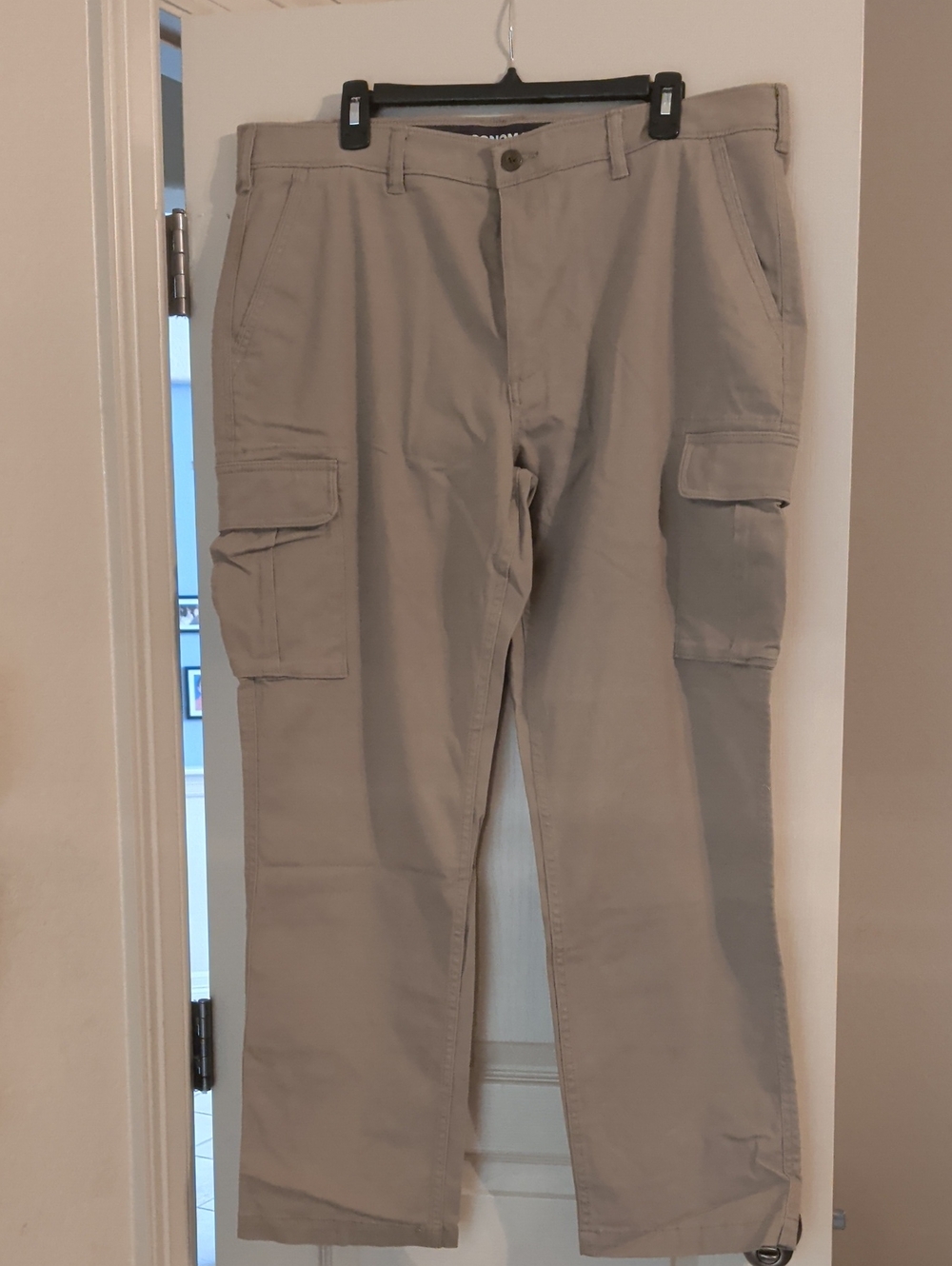 Sonoma Men's Cargo Pants in Khaki Tan